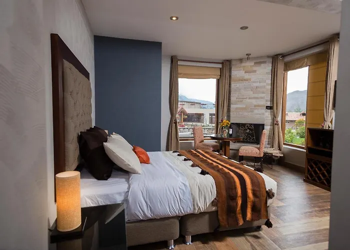 Intiterra Aparthotel 4*